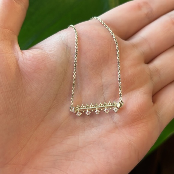 Kendra Scott gold necklace - Picture 2 of 3